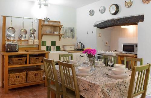 Stackpole Casa | Wood Cottage