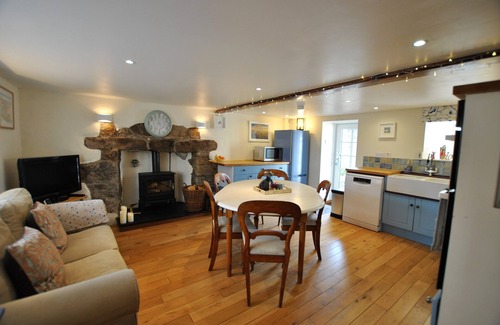 Pittenweem Cabaña | Wood's Neuk-stunning character cottage, East Neuk
