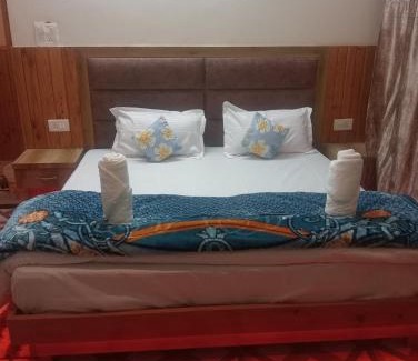 Dalhousie Casa | Wood valley homestay