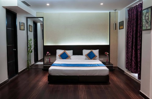 Anand Vihar Hotel | Woodapple Residency