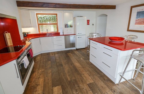 Honley Cabaña | GRANJA DE MADERA, admite mascotas, con chimenea en Meltham, Ref 1003786