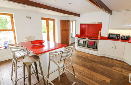 Honley Cabaña | GRANJA DE MADERA, admite mascotas, con chimenea en Meltham, Ref 1003786