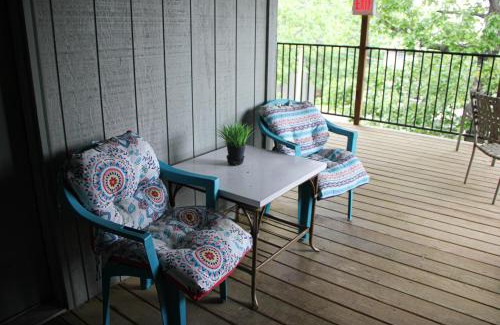 Notch Estates Apartamento | Wooded Wonder - Unit 10