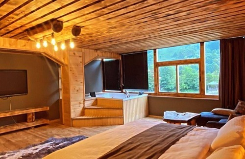 Ardesen Hotel | Wooden Palace