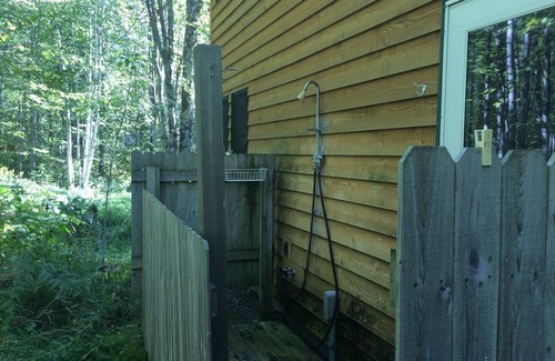 La Pointe Cabina | Woodhaven - Charming Home nestled in the Woods, near Big Bay Town Park!