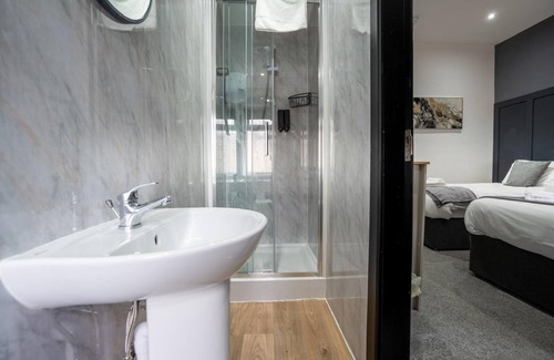 South Shore Hotel | Woodhouse Hotel