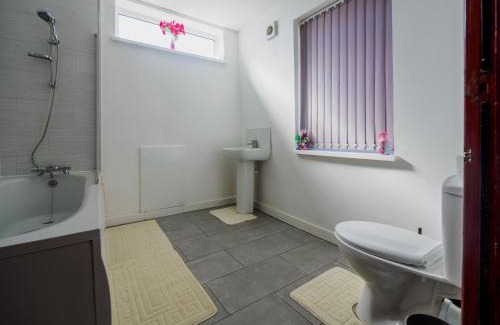 Stoke-on-Trent Apartamento | WoodHus Lodge Fantastic Large Double Room 3