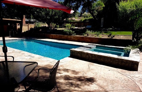 Woodland Hills Cabina | Woodland Hills Cottage