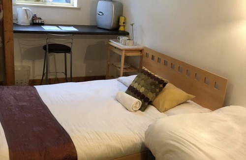 Hoddesdon Cabina | Woodland Lodge