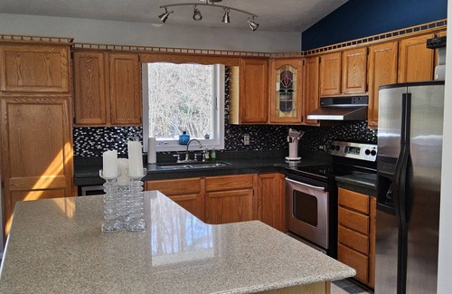 Stevensville Casa | Woodland Retreat on Kent Island: 5 beds, 5 miles from Bay Bridge, on 5 acres.