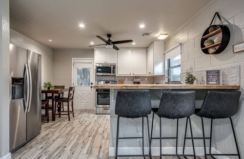 Edmond Casa | Woodland Retreat with Pool & Tennis court access!