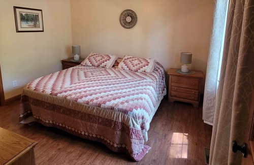Laurelville Cabaña | Woodlands--Cottage, Close to Horseback Riding, Hot Tub--Hocking Hills