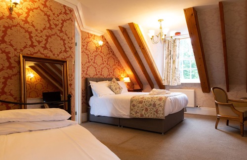 New Forest District Hotel | Woodlands Lodge Hotel