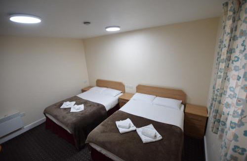 Clementswood Hotel | Woodlands Lodge Ilford