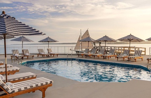 Boothbay Harbor Cabina | WoodlandView Ldg | Porch + Garden | No Hidden Fees