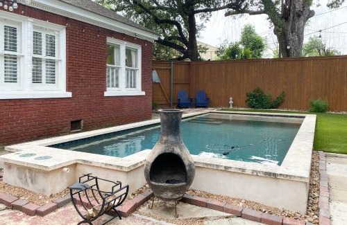 Woodlawn Lake Casa | Woodlawn Avenue Beauty