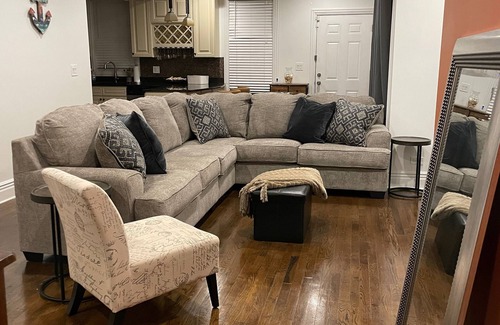 Woodlawn Casa | Woodlawn Oasis...10 Minutes to Dining & Downtown