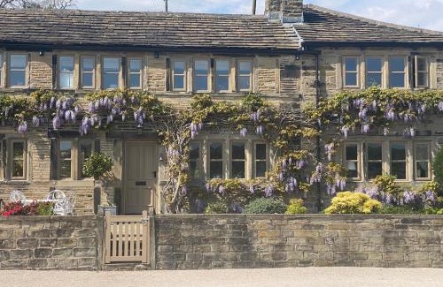 Almondbury Casa | Woodlea Cottage