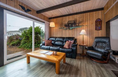Gleneden Beach Casa | Woodley Beach House