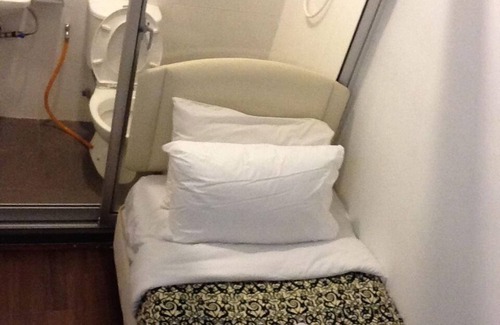 Kampung Surabaya Hotel | Woodpecker Lodge Kuching