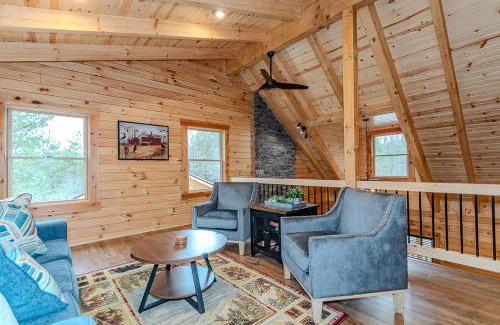 Austinburg Casa | Woodside Retreat