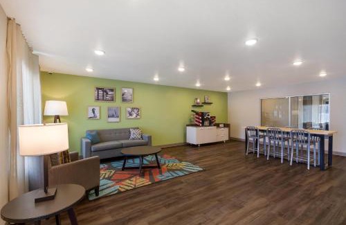 Panama City Beach Hotel | WoodSpring Suites Panama City Beach