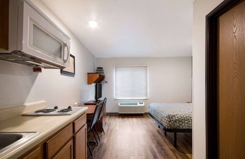 Huntcliff Hotel | WoodSpring Suites Columbia Fort Jackson