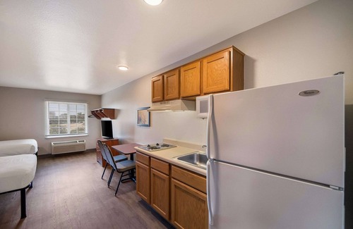 Trophy Club Hotel | WoodSpring Suites Fort Worth Trophy Club