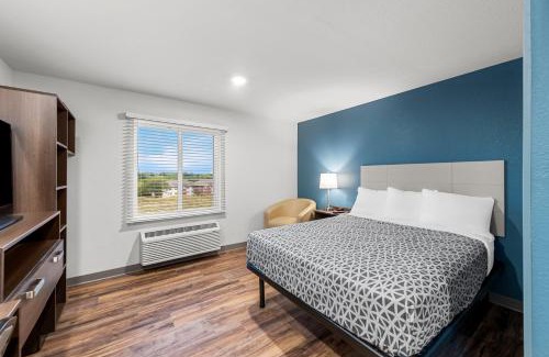 Waldron Hotel | WoodSpring Suites Kansas City Airport