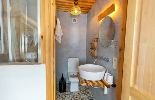 Tokoglu Hotel | Woodstock Alaçatı