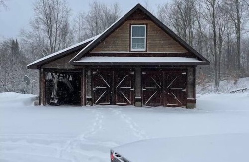 Lewis County Cabina | Woofpackshack #4