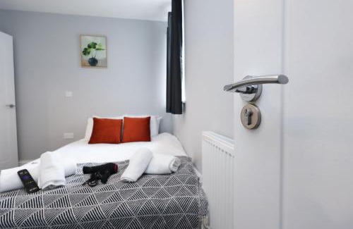 Llanelli Apartamento | Work - En-Suite - Fridge & Microwave - Smart TV