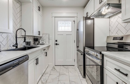 Bartlesville Apartamento | Work, Rest & Recharge – Downtown Home w/ Washer & Dryer