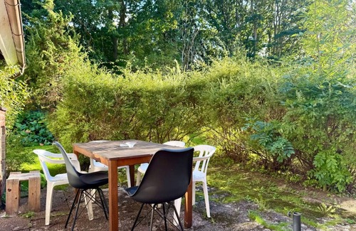 Torslanda Apartamento | Worker Housing Volvo - 2 Units - 9 Beds - Parking lot