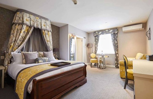 Milton Keynes Hotel | WorldHotels Distinctive Woughton House Hotel