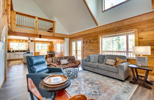 Angel Fire Casa | Wraparound Porch and Forest Views Angel Fire Cabin