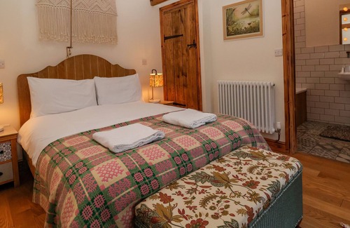 Picklescott Cabaña | WREN COTTAGE, romantic, character holiday cottage in Church Stretton