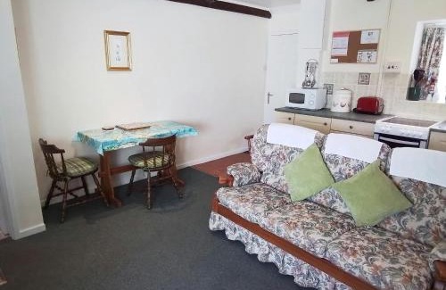 Llangeler Casa | Wrens Nest Newcastle Emlyn Carmarthenshire