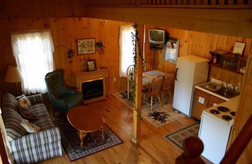 Heidelberg Cabina | Writers - Two story cabin with Hot Tub Writers Cabin