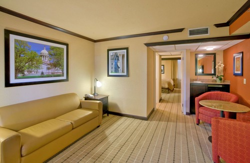 Wheatland Hotel | Wyndham Garden Oklahoma City Conference Ctr/Airpt/Bricktown