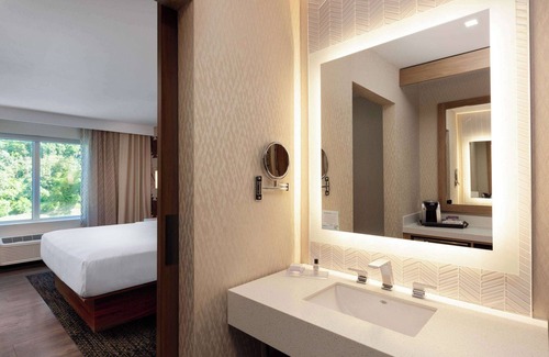 Redwood Valley Hotel | Wyndham Garden Redwood Valley/Ukiah