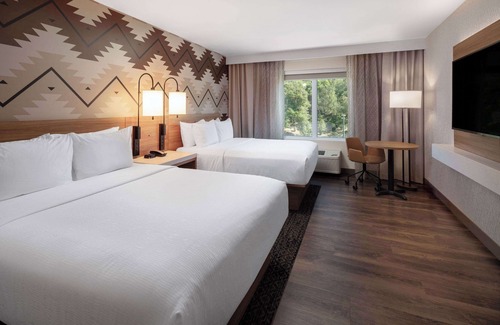 Redwood Valley Hotel | Wyndham Garden Redwood Valley/Ukiah