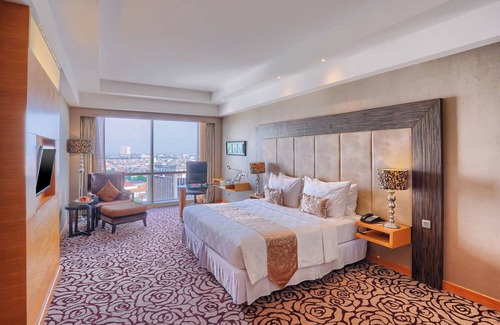 Surabaya Hotel | Wyndham Surabaya City Centre