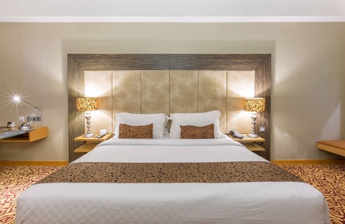 Surabaya Hotel | Wyndham Surabaya City Centre