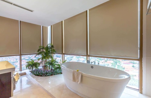 Surabaya Hotel | Wyndham Surabaya City Centre