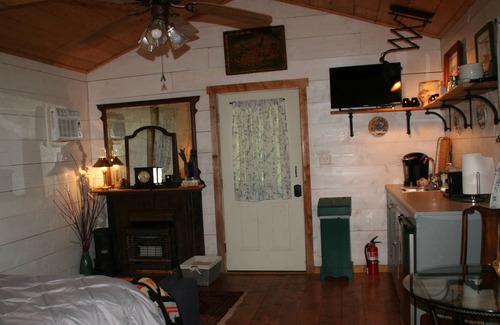 Coldwater Casa | Wynnewood - Jettie Jewel Cabin