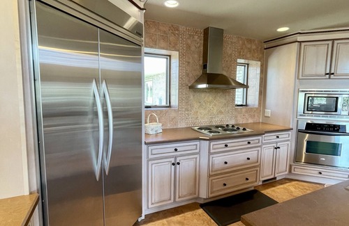 Casper Casa | Wyoming views - Spacious Home on beautiful gated grounds