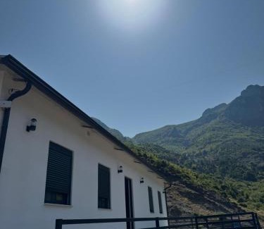 Koman Casa | Xhoen Heaven