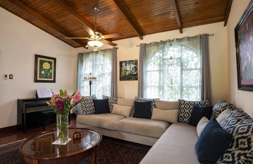 Pavas Cama Y Desayuno | XIN Bed & Breakfast