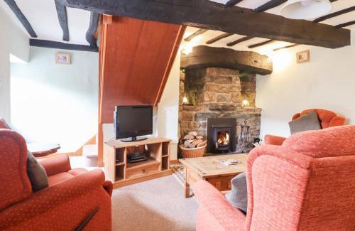 Llanbedr Casa | Y Bwthyn